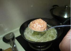 鲜菇丸子汤的做法 步骤5