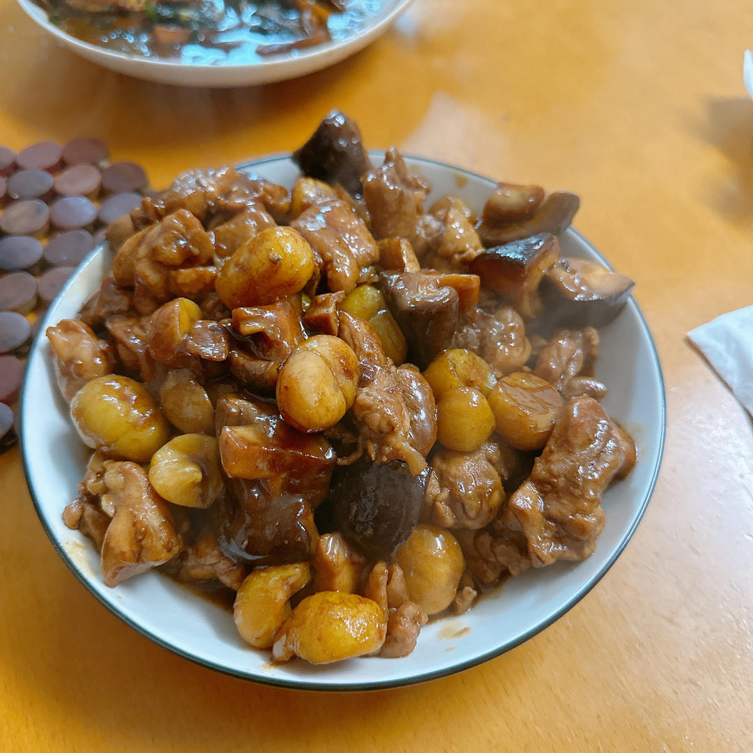 【栗子烧鸡】鸡肉都给你吃，栗子归我~