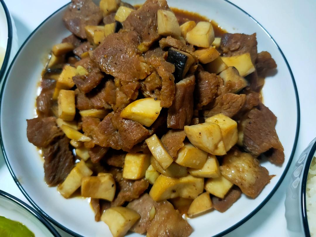 黑椒杏鲍菇牛肉粒
