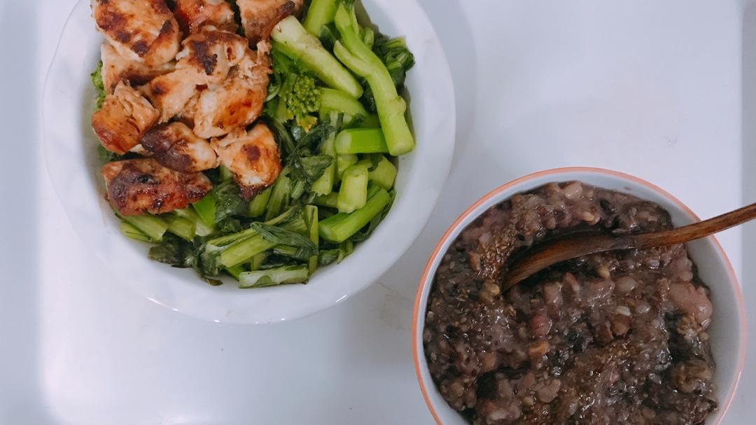 日式烧鸡胸肉（鶏もも肉の塩焼き）