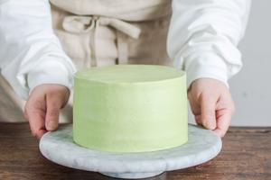 轻颜抹茶蜜豆奶油蛋糕（6寸）的做法 步骤18