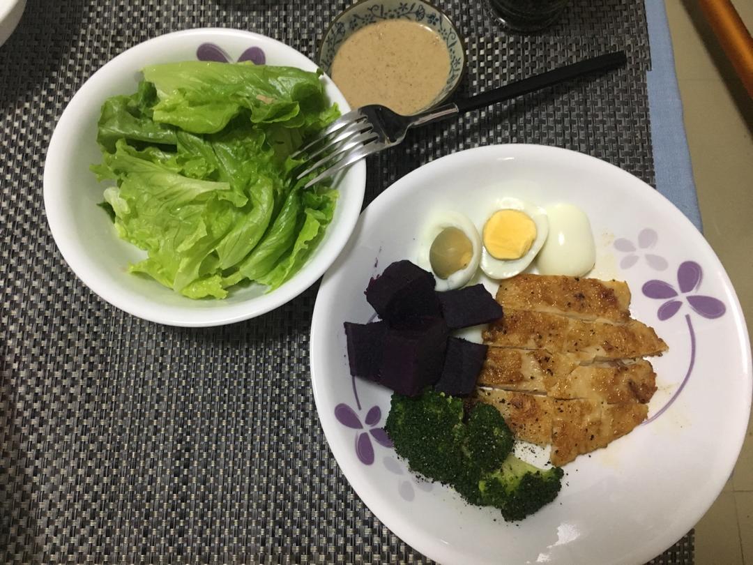 健身厨男版：香煎滑嫩鸡胸肉，全网最流行的鸡胸吃法！