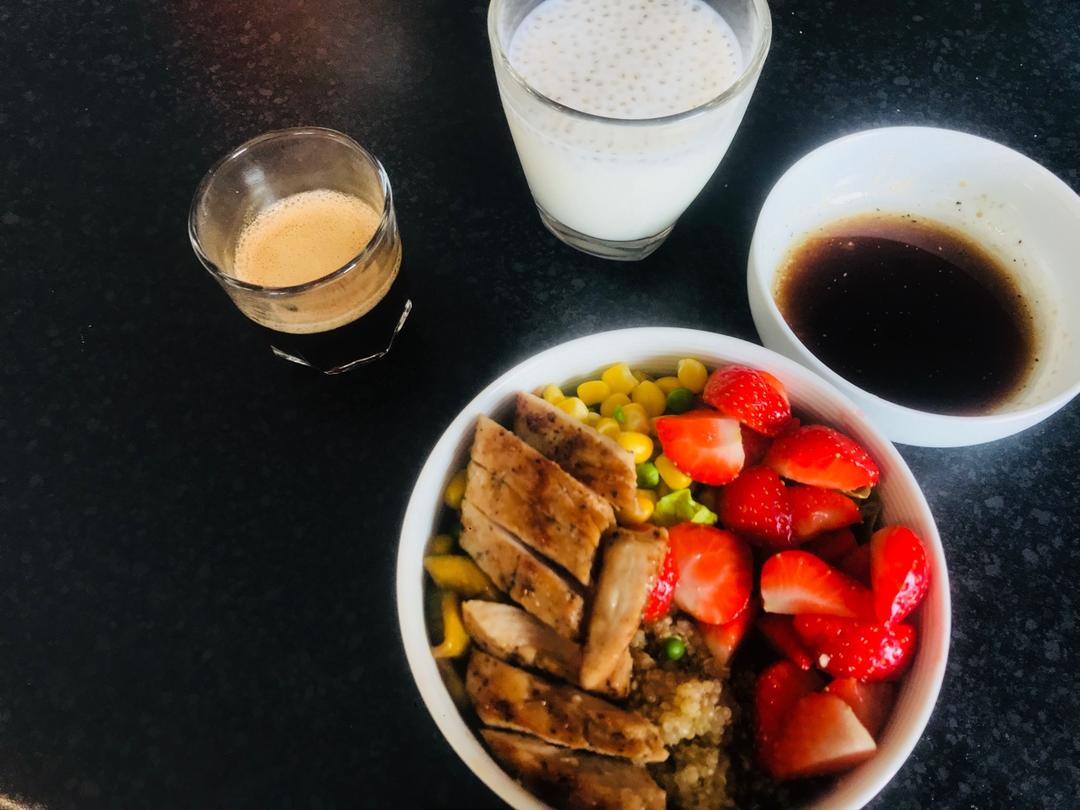 酷炫屌炸天好吃的煎鸡胸肉（香蒜蜂蜜煎鸡胸肉）