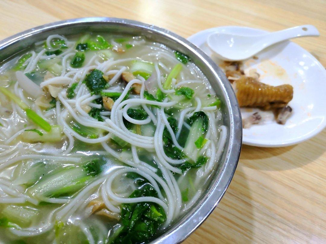 哇板栗啊板栗做的福州虾油口味的煮粉干小鱼干版