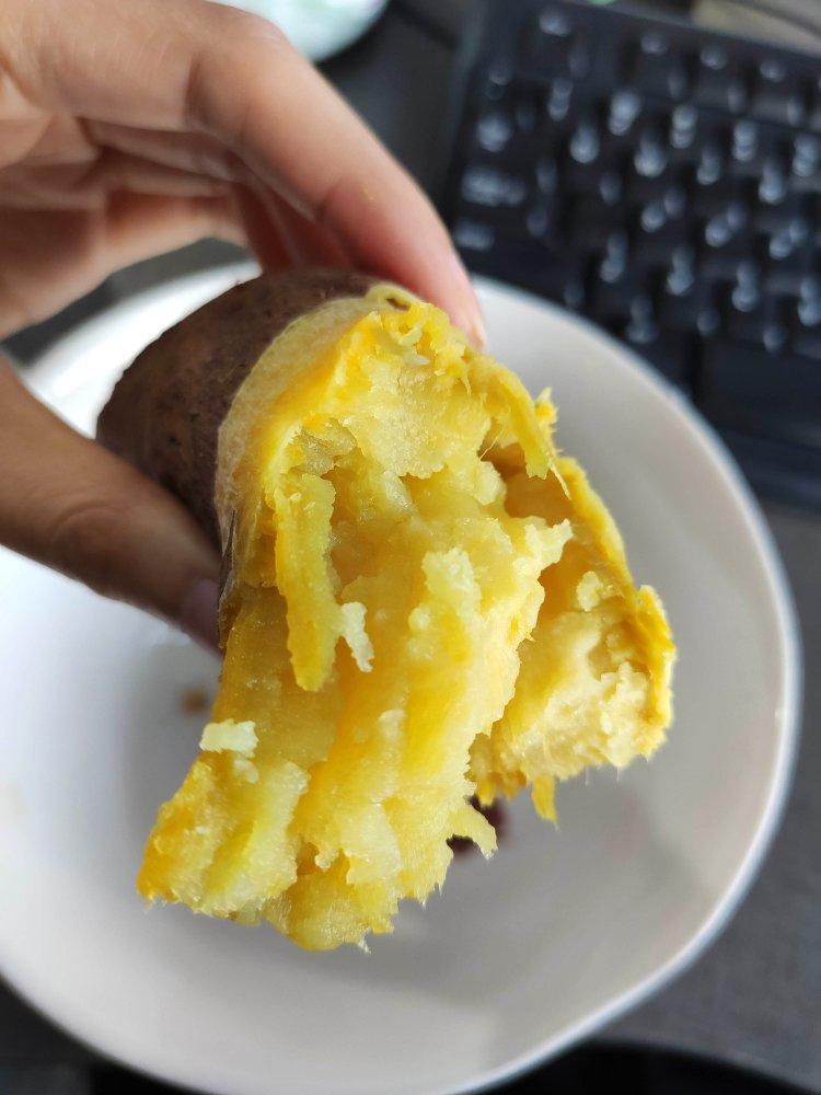 【健康三餐】简单好吃的微波炉烤红薯