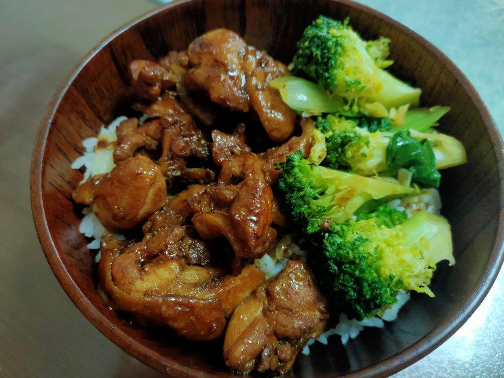 照烧鸡腿饭