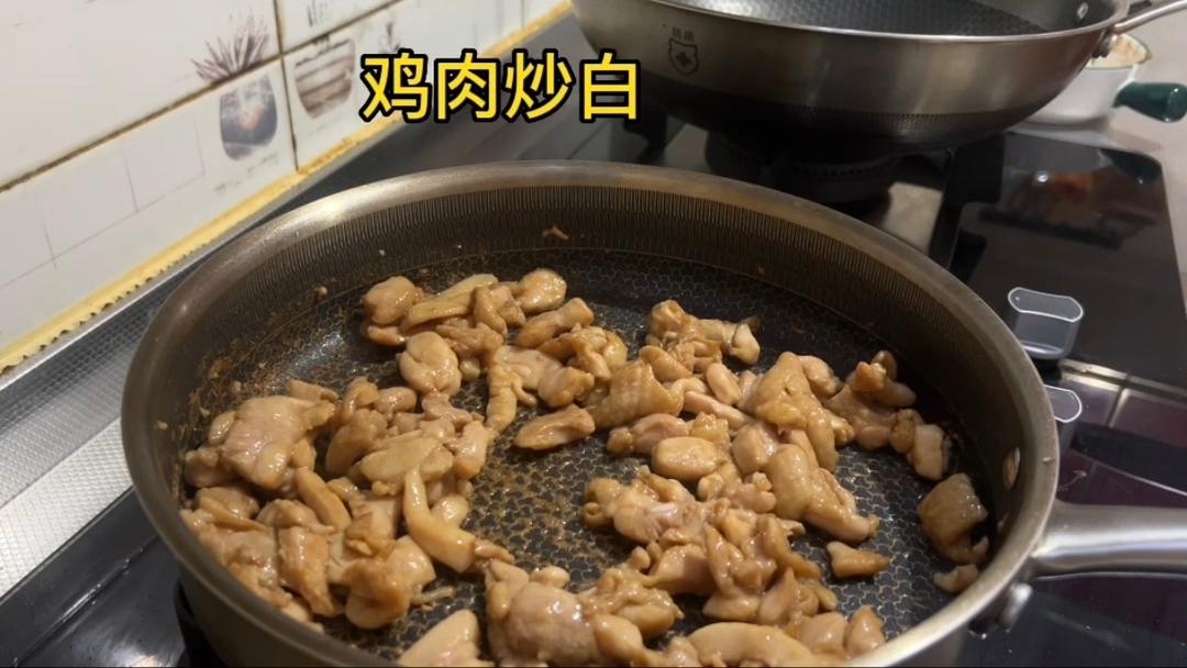 咖喱鸡腿炖土豆的做法 步骤3