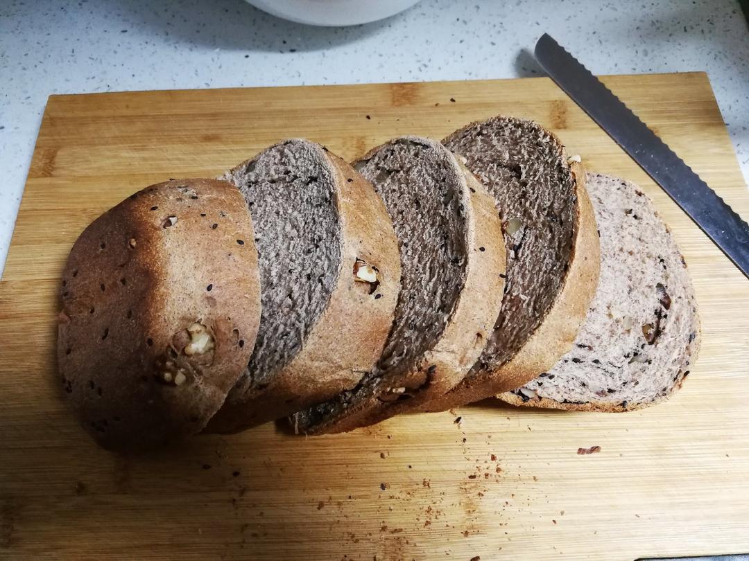 万能全麦吐司配方🍞（含疯狂长个㊙️！黑麦黑糖黑芝麻核桃包为例）