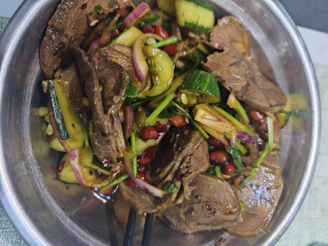 凉拌黄瓜牛肉