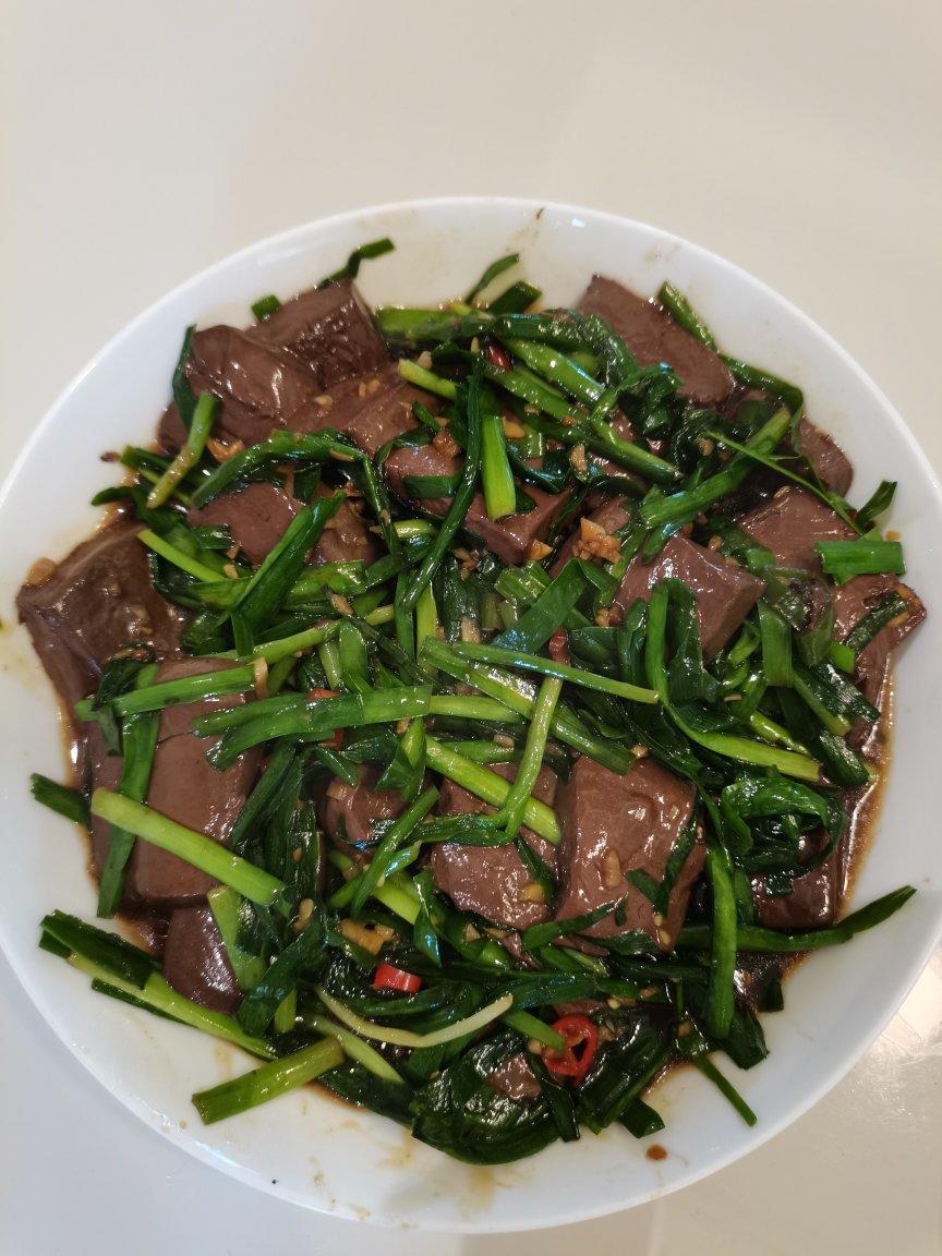 爆炒鸭血