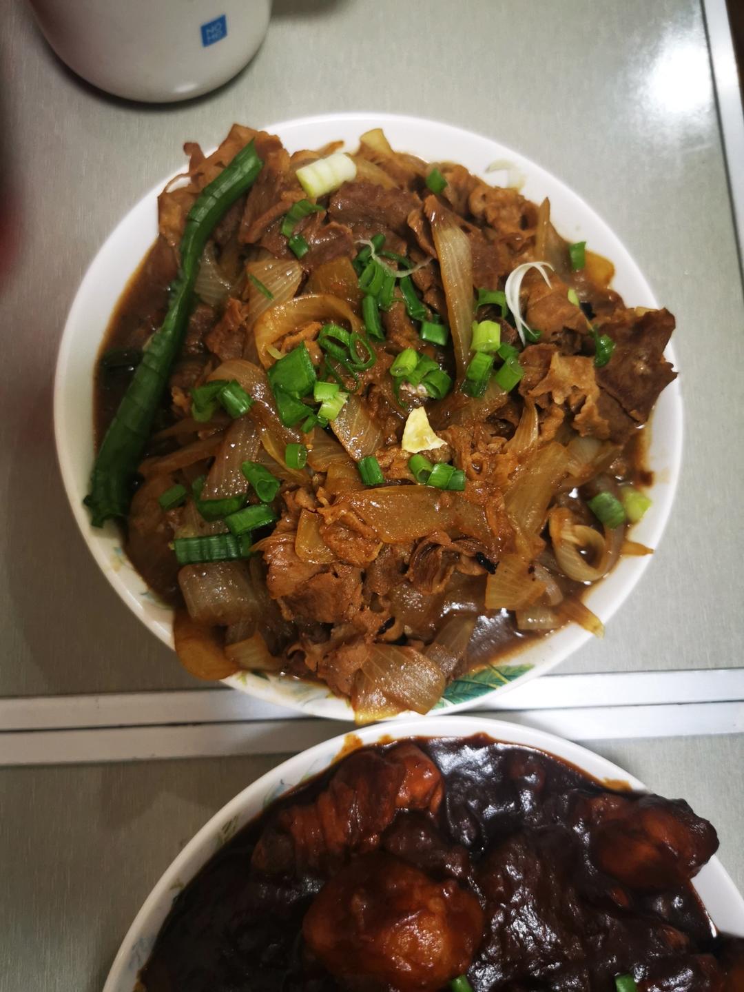 好吃到舔盘的秘制洋葱炒肥牛卷！拌饭巨香