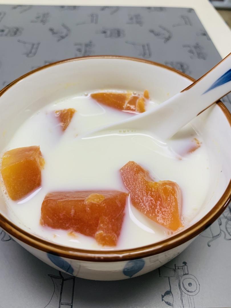 木瓜炖牛奶