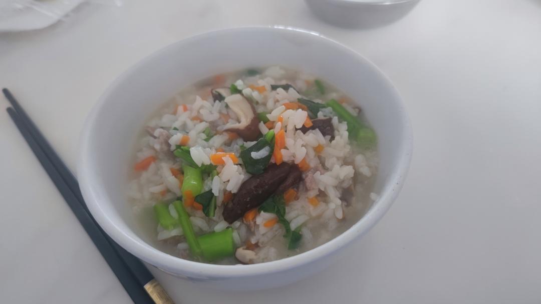 香菇菠菜牛肉粥