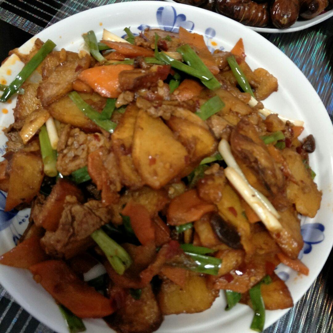 干锅土豆片