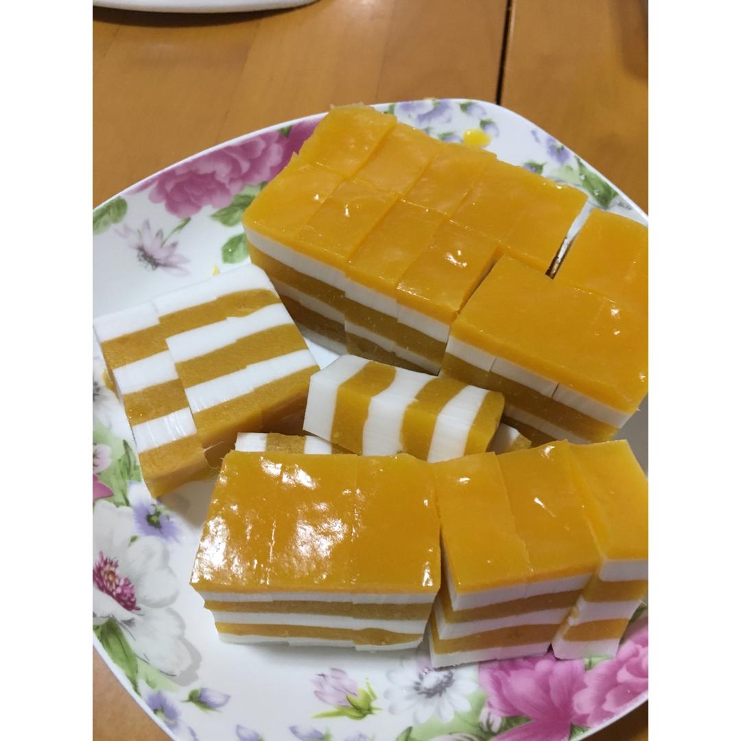 若若rr做的芒果椰汁千层糕