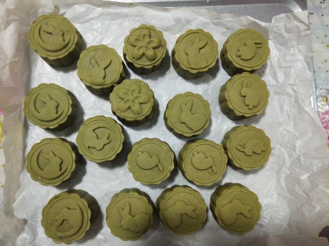 日式美颜桃山皮月饼
