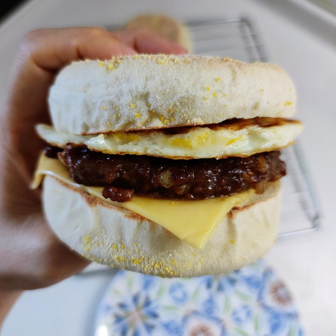 猪柳蛋麦满分 —英式玛芬胚English muffin