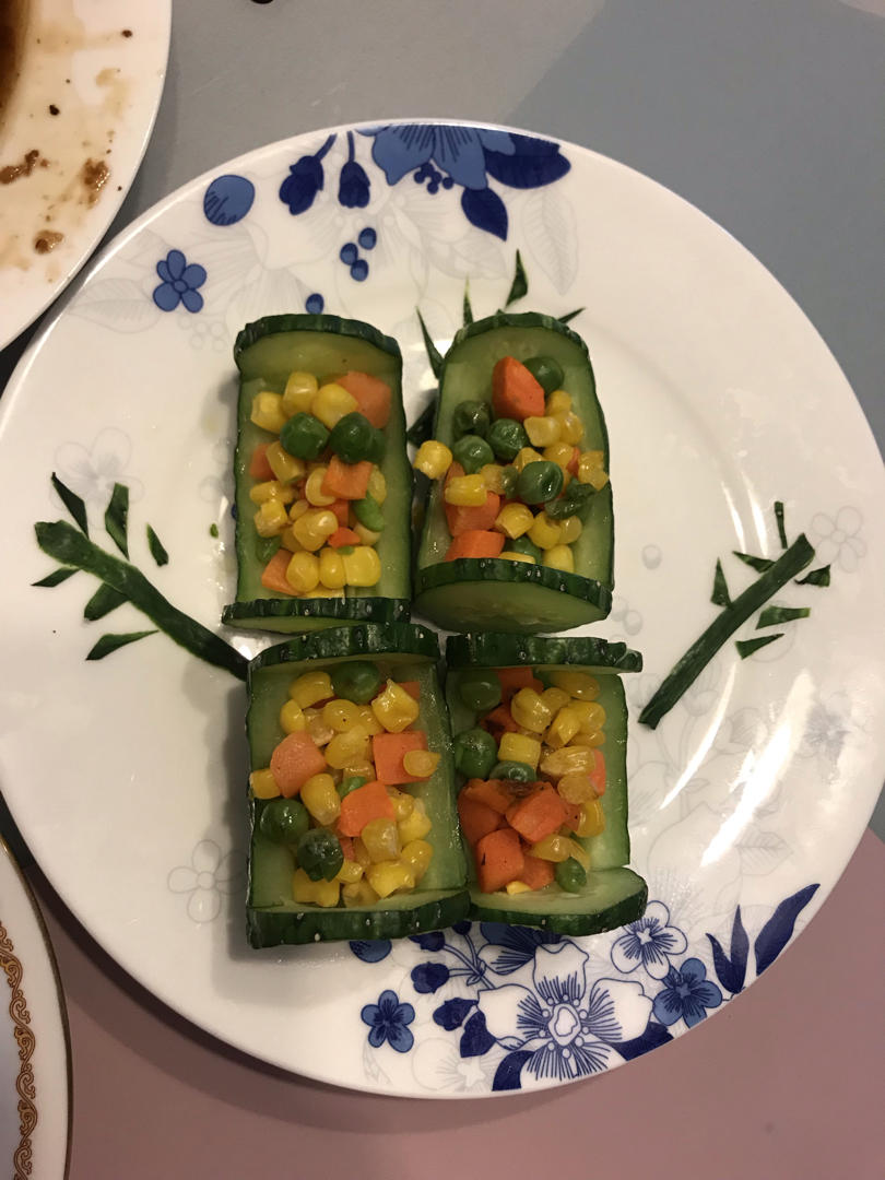 翠竹报春节节高