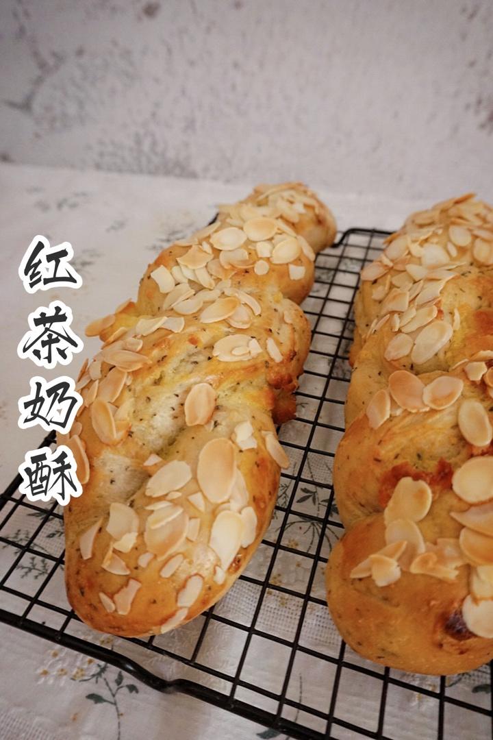 红茶奶酥面包