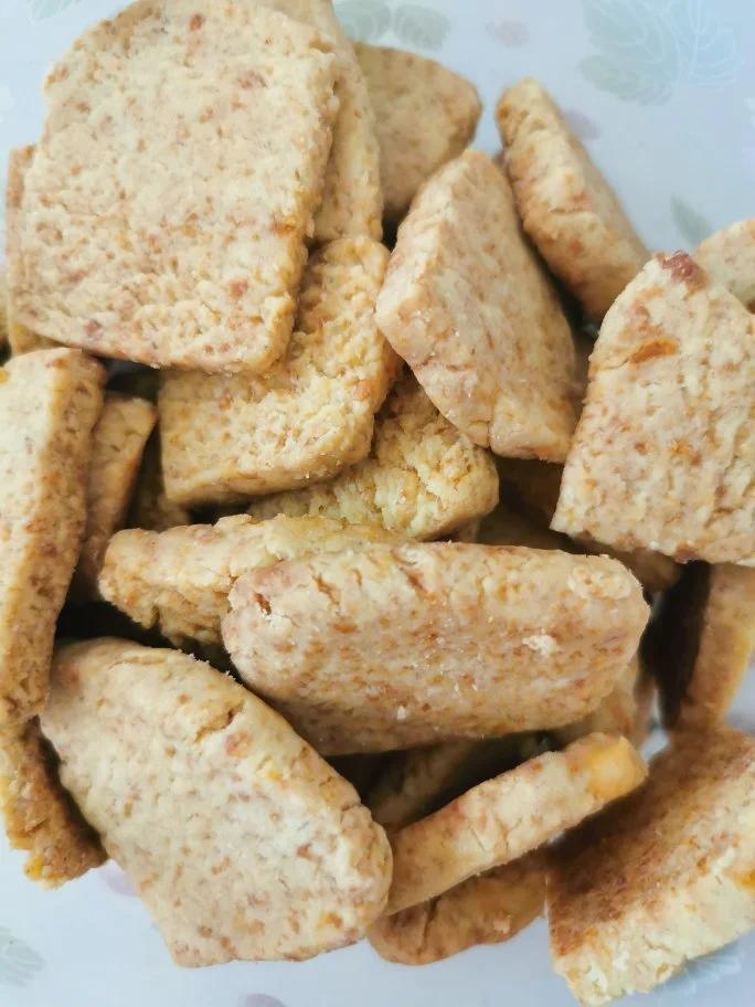 ㊙️免打发，零失败❗️好吃到爆炸的黄金芝士咸味饼干