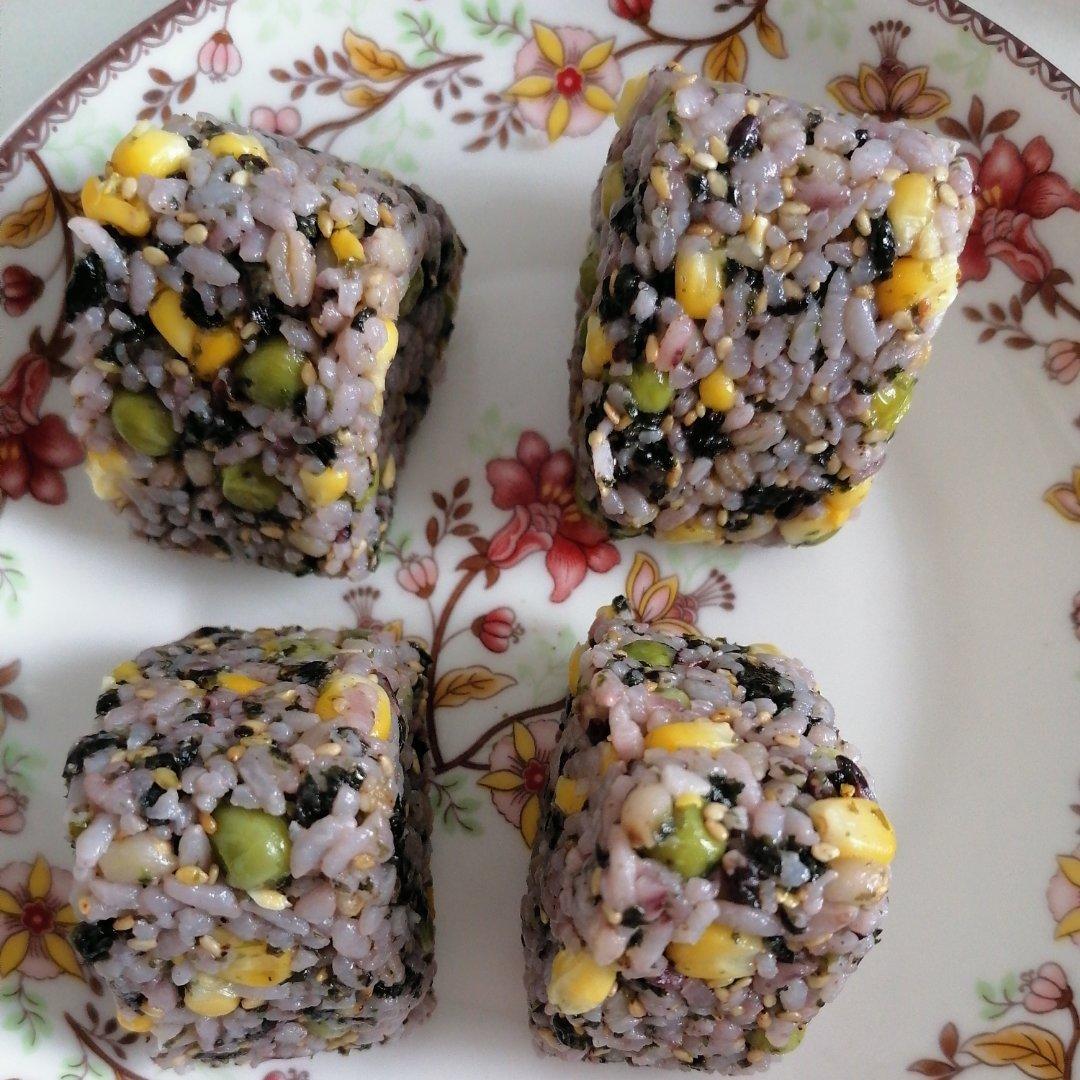 剩米饭这样做好吃好吃到转圈圈，自制日式海苔饭团