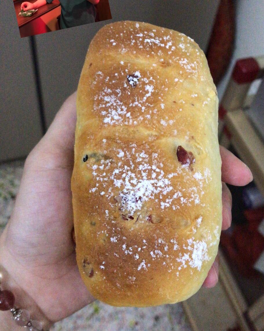 蔓越莓芝士全麦软欧包