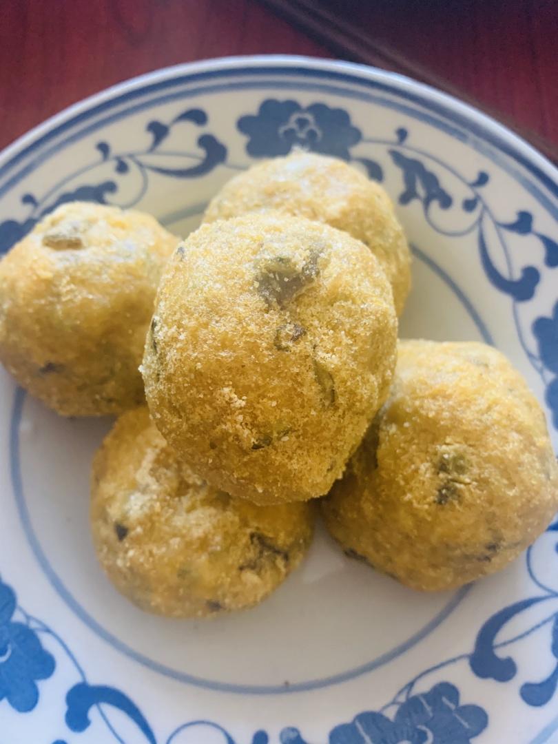 薄皮大馅菜团子