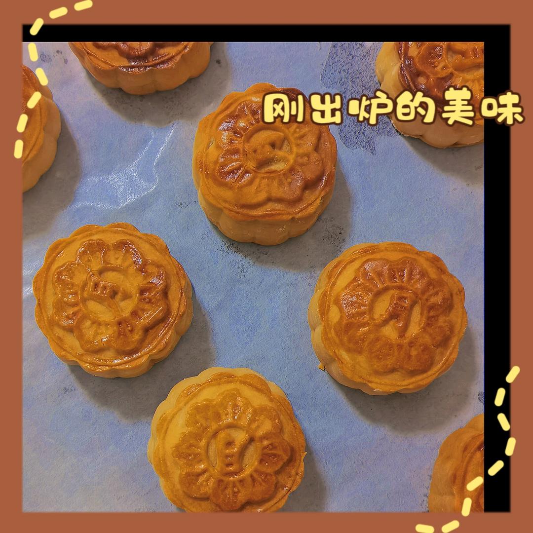 广式月饼—蛋黄莲蓉月饼