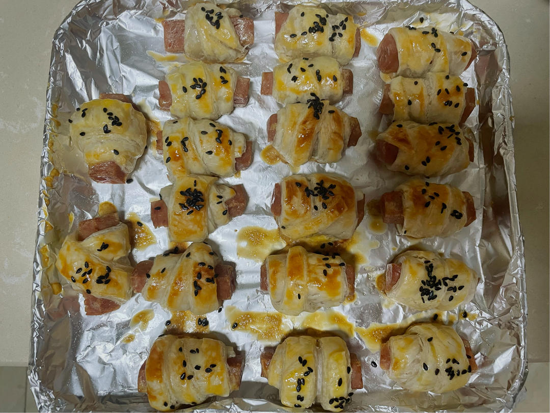 香肠可颂卷 热狗手抓饼  不用和面版