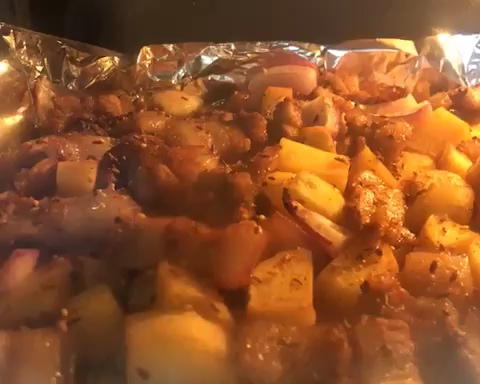 烤五花肉土豆
