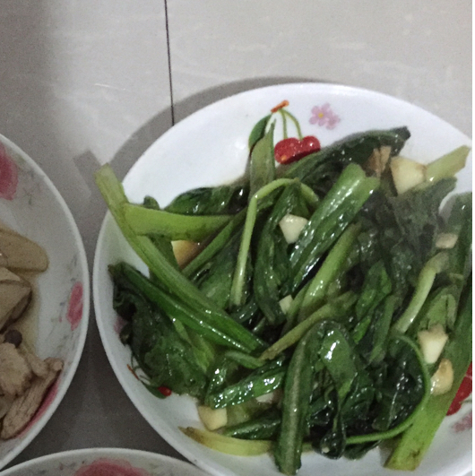 清炒油麦菜