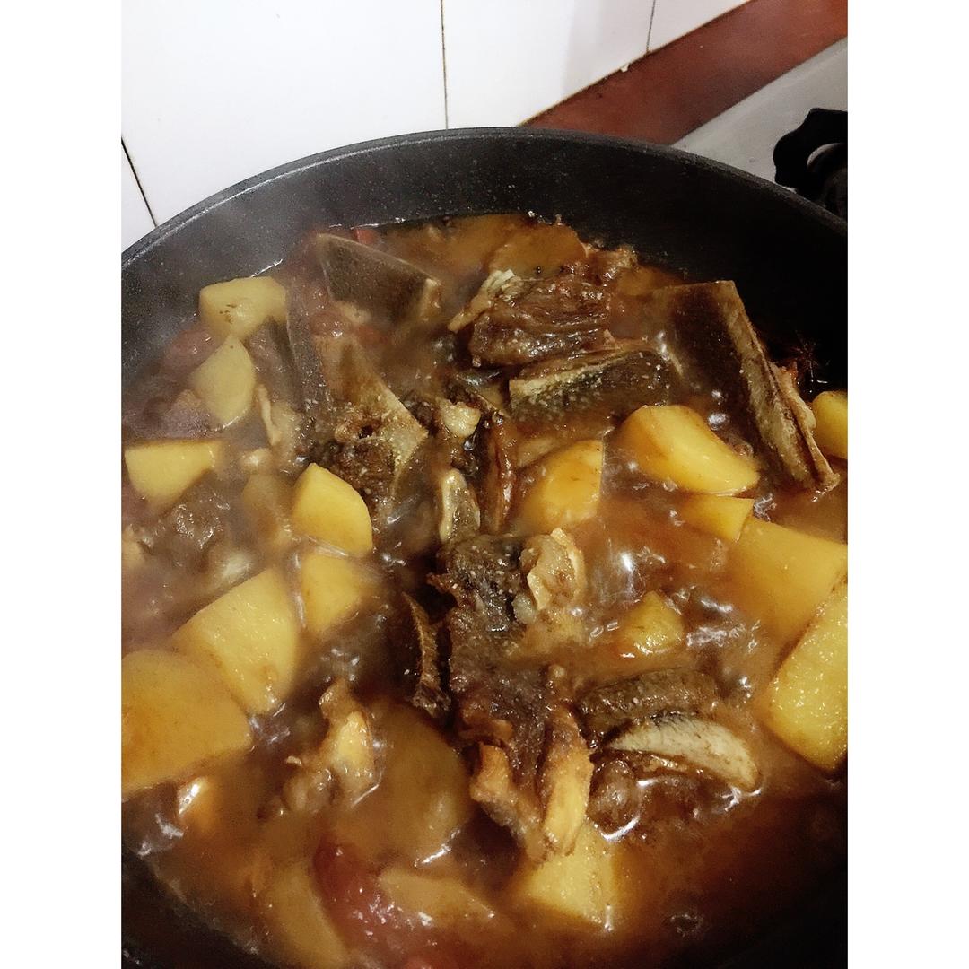 红烧牛肋骨