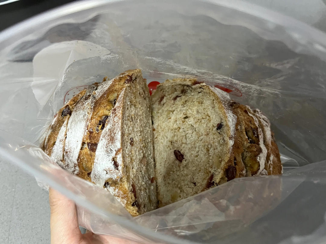 全麦坚果蔓越莓欧包~隔夜发酵