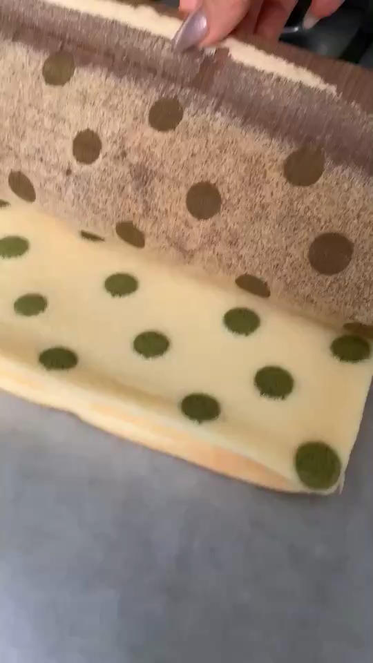 波点蛋糕卷