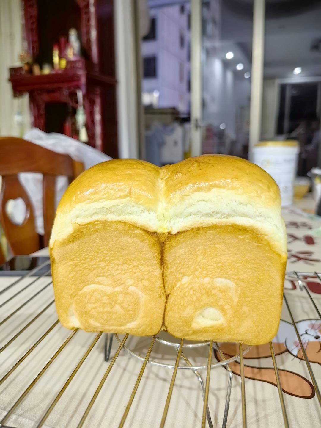 基本鲜奶吐司