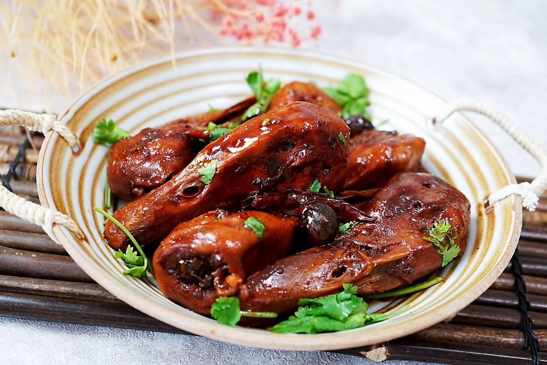 鸭头能吃吗(鸡头鸭头能吃吗) - 123生活百科