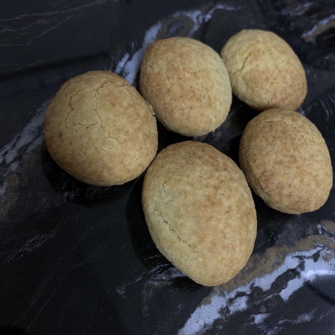 只需三种原料的生酮黄油饼干