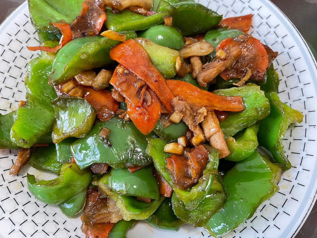 下饭神器👉青椒炒肉