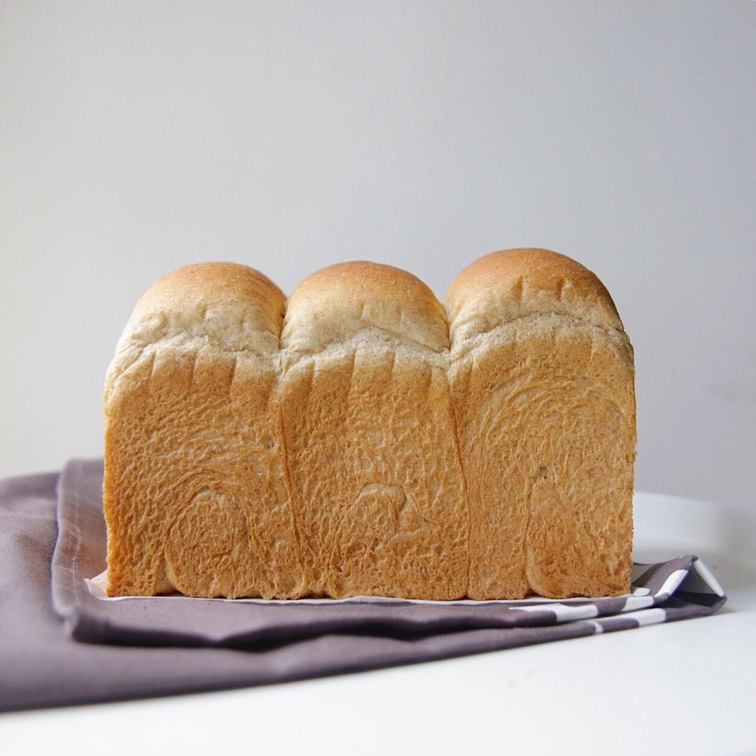 全麦波兰酵头吐司