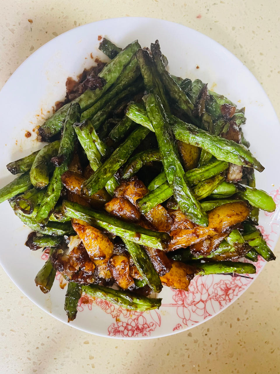 好吃到舔盘！酱烧土豆豆角