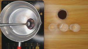 咖啡椰汁千层马蹄糕，广东人的最爱，配方比例详细介绍。新手也能一次成功的做法 步骤5