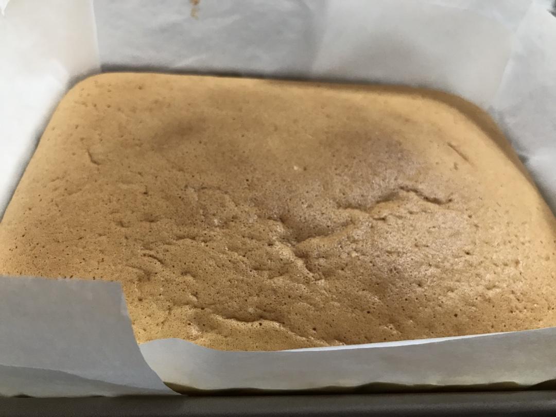 最好吃没有之一的古早duang蛋糕（水浴法含黄油）