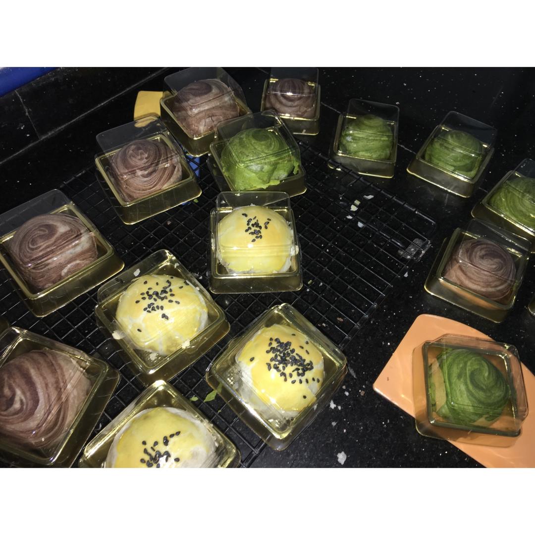 蛋黄酥~紫薯、抹茶、原味~花好月圆，中秋快乐~内附一次做六色蛋黄酥方法~