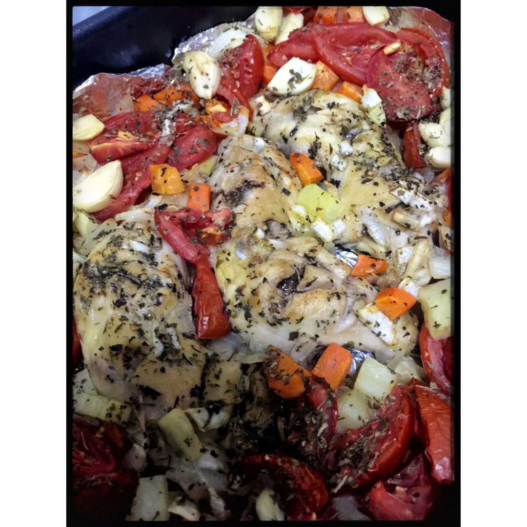 罗勒杂蔬烤手枪腿