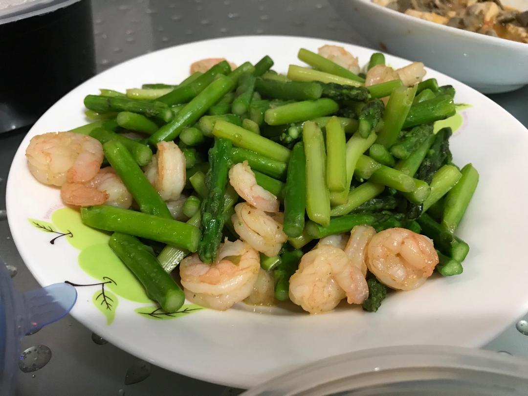 清炒芦笋虾仁