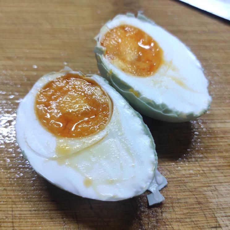 自制流油的咸鸭蛋
