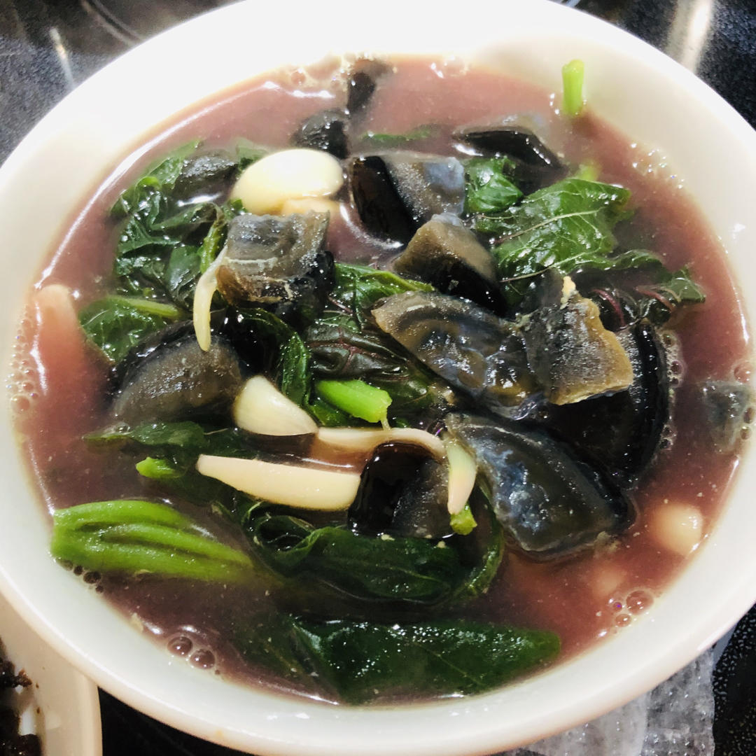 上汤皮蛋苋菜