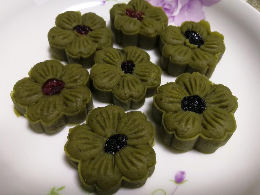 细腻绿豆沙馅和绿豆糕