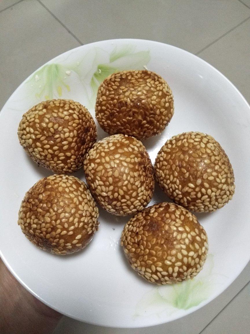 黄金球之一（南瓜芝麻球）