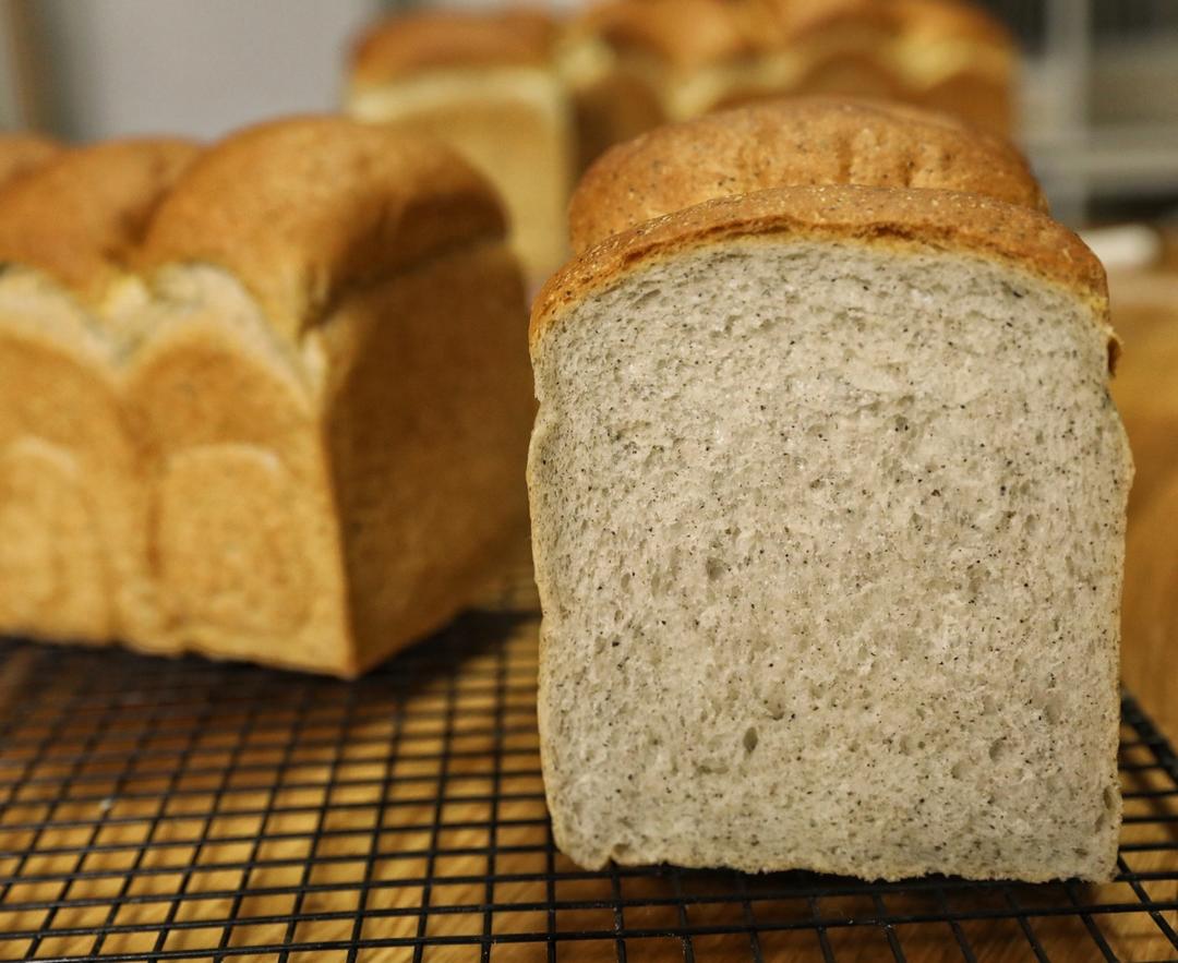 黑芝麻奶酪吐司